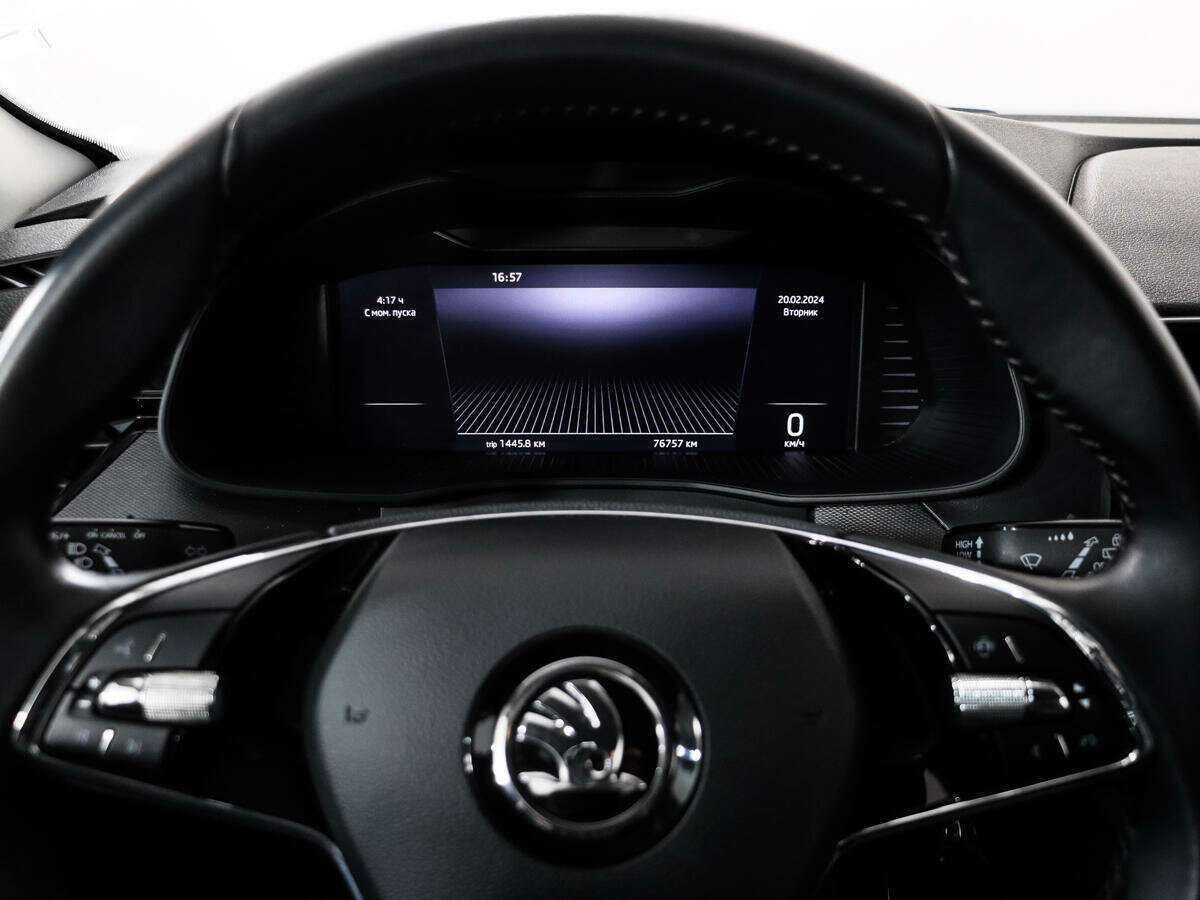 Купить Skoda Rapid с пробегом. Фото: #12