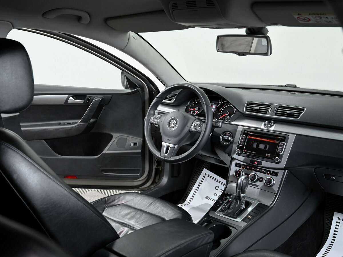 Купить Volkswagen Passat с пробегом. Фото: #4
