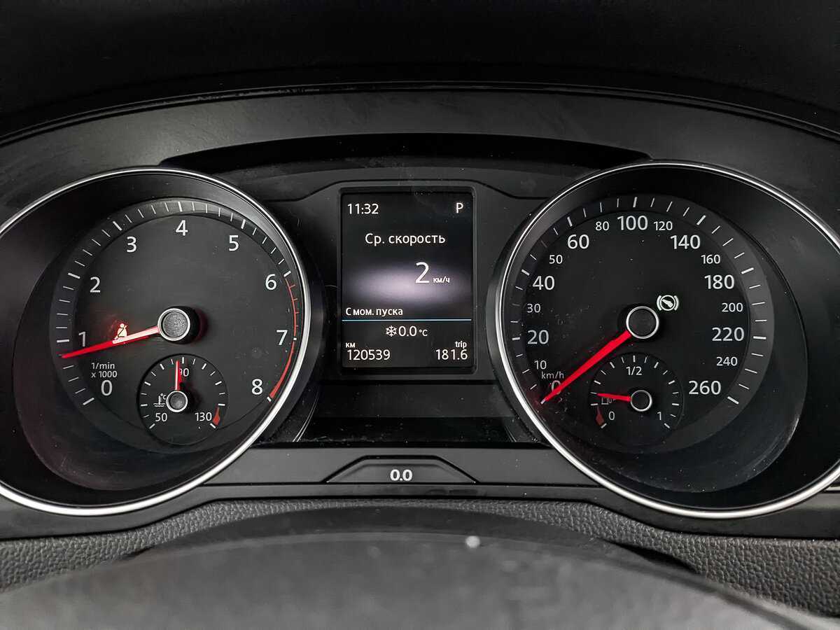 Купить Volkswagen Passat с пробегом. Фото: #15