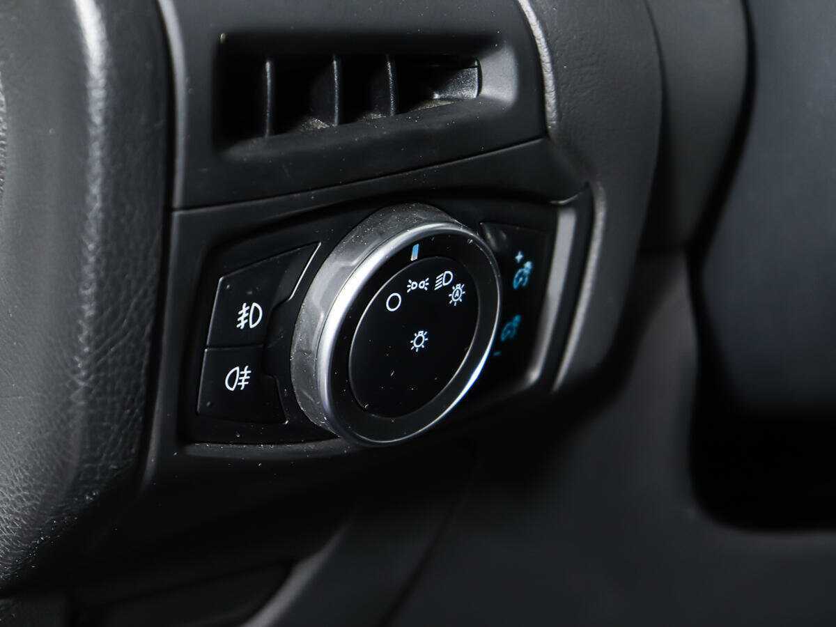 Купить Ford Focus с пробегом. Фото: #15