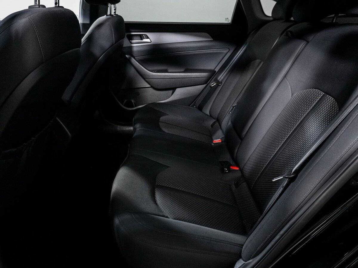 Купить Hyundai Sonata с пробегом. Фото: #9