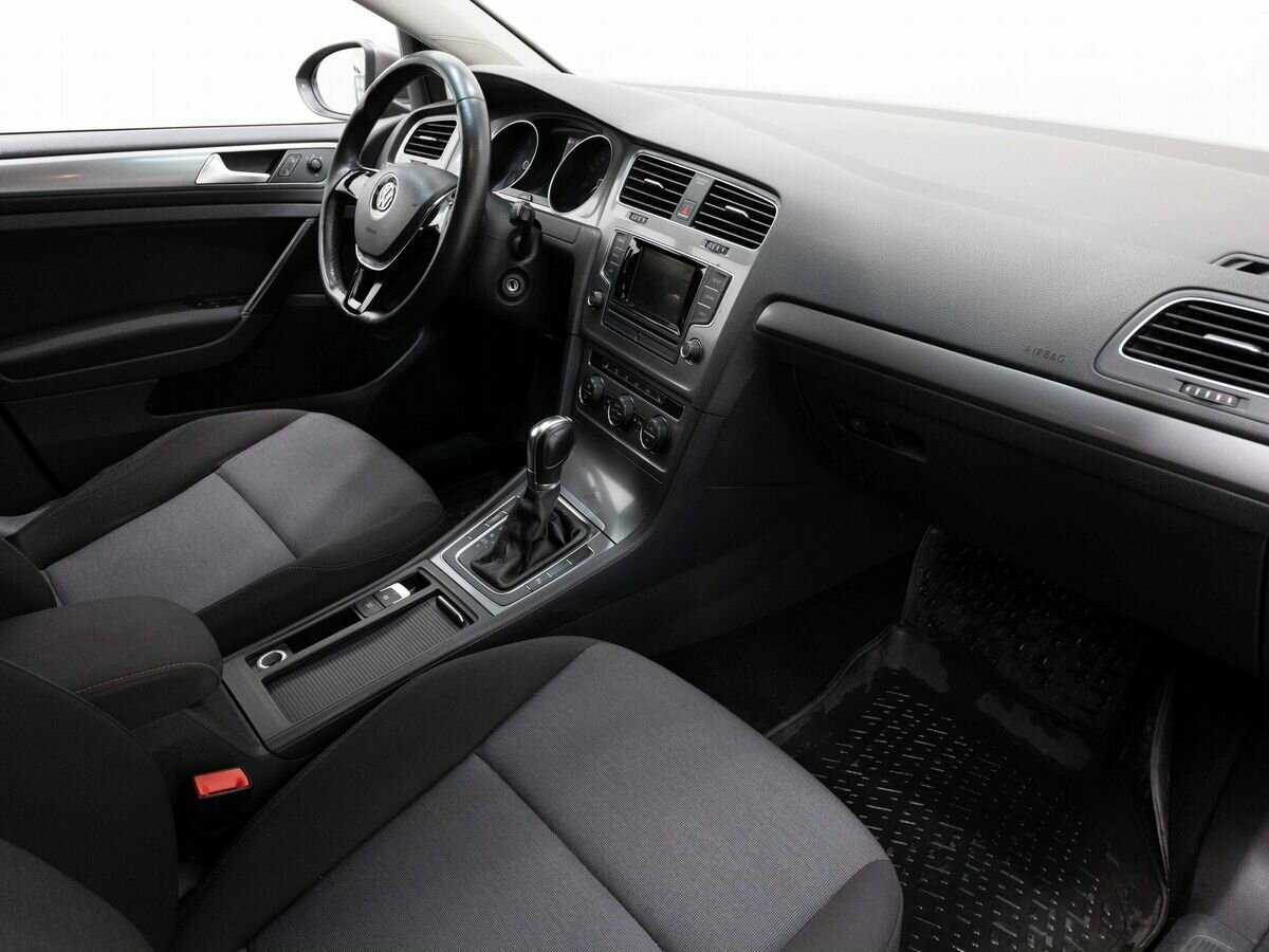 Купить Volkswagen Golf с пробегом. Фото: #12