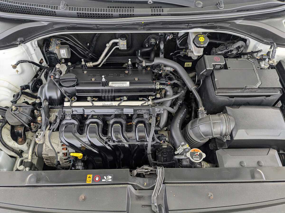 Купить Hyundai Solaris с пробегом. Фото: #8