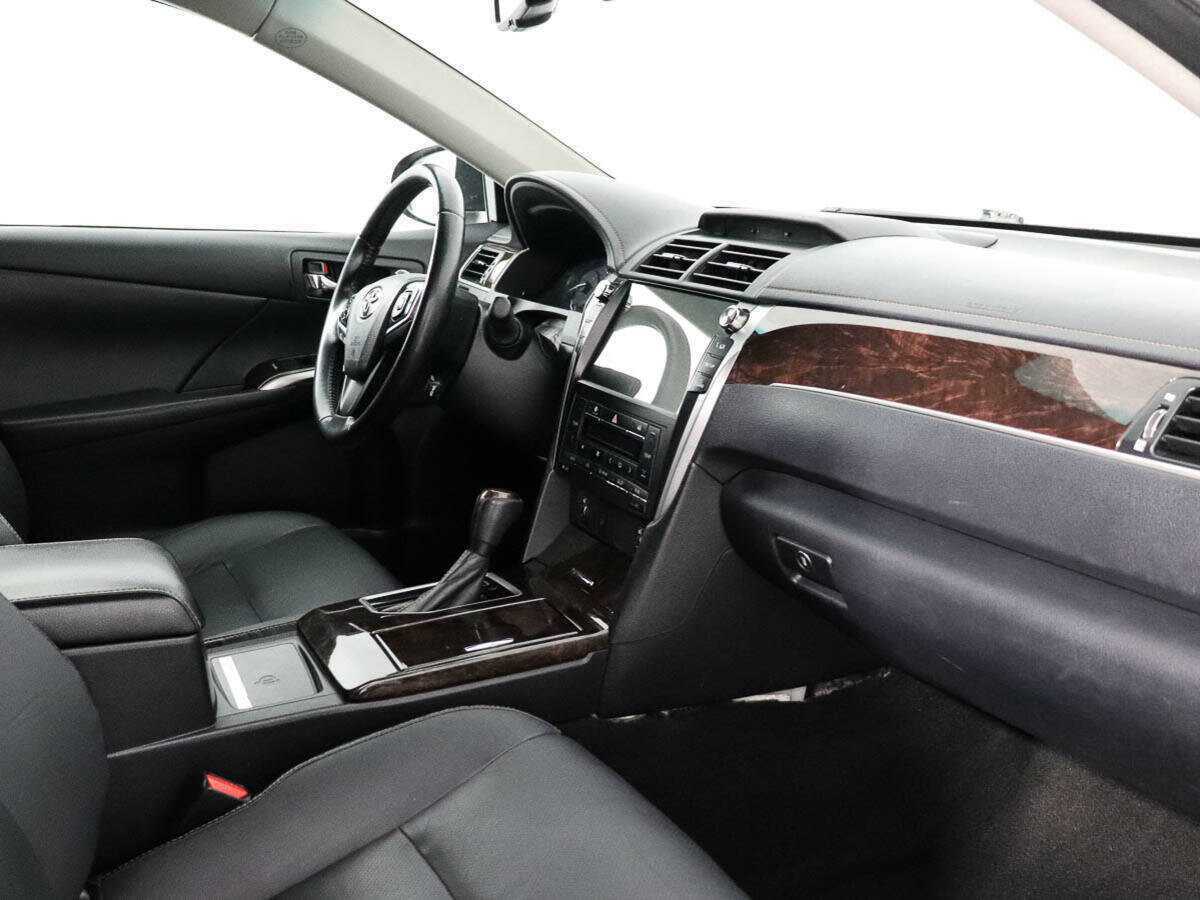 Купить Toyota Camry с пробегом. Фото: #8