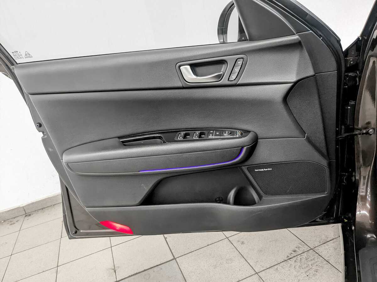 Купить Kia Optima с пробегом. Фото: #18