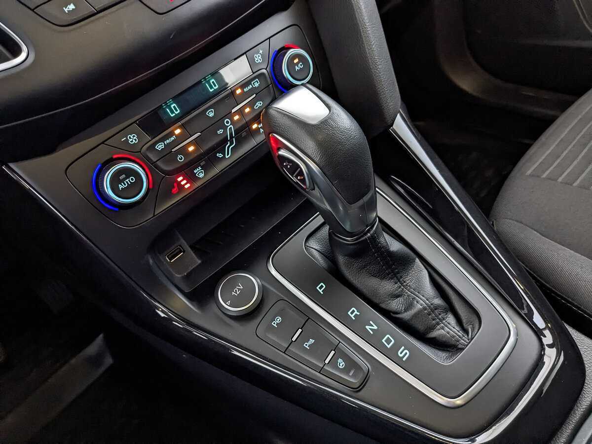 Купить Ford Focus с пробегом. Фото: #25