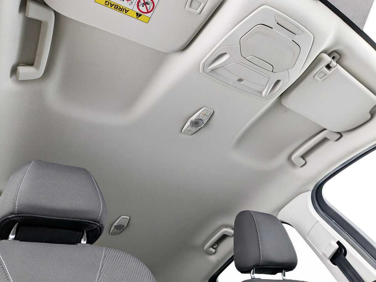 Купить Ford Kuga с пробегом. Фото: #17