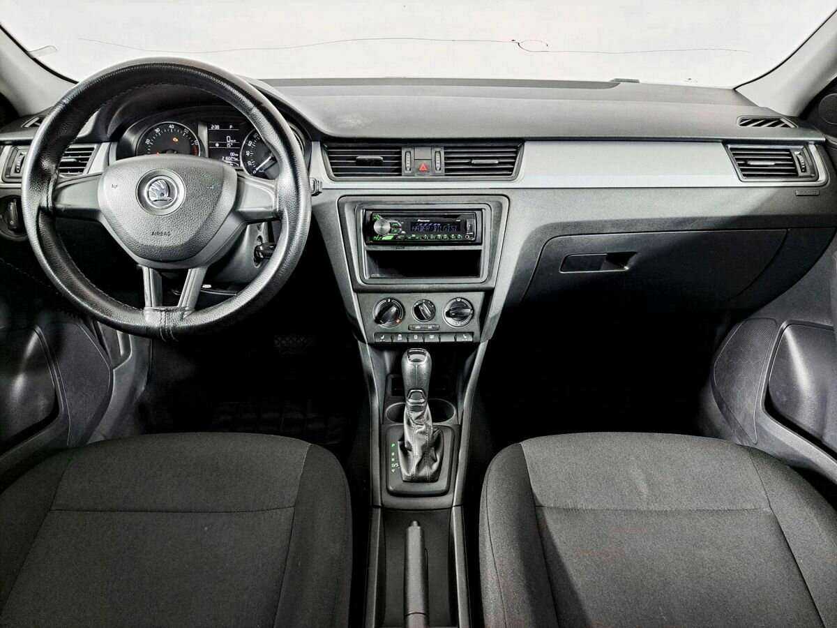 Купить Skoda Rapid с пробегом. Фото: #13