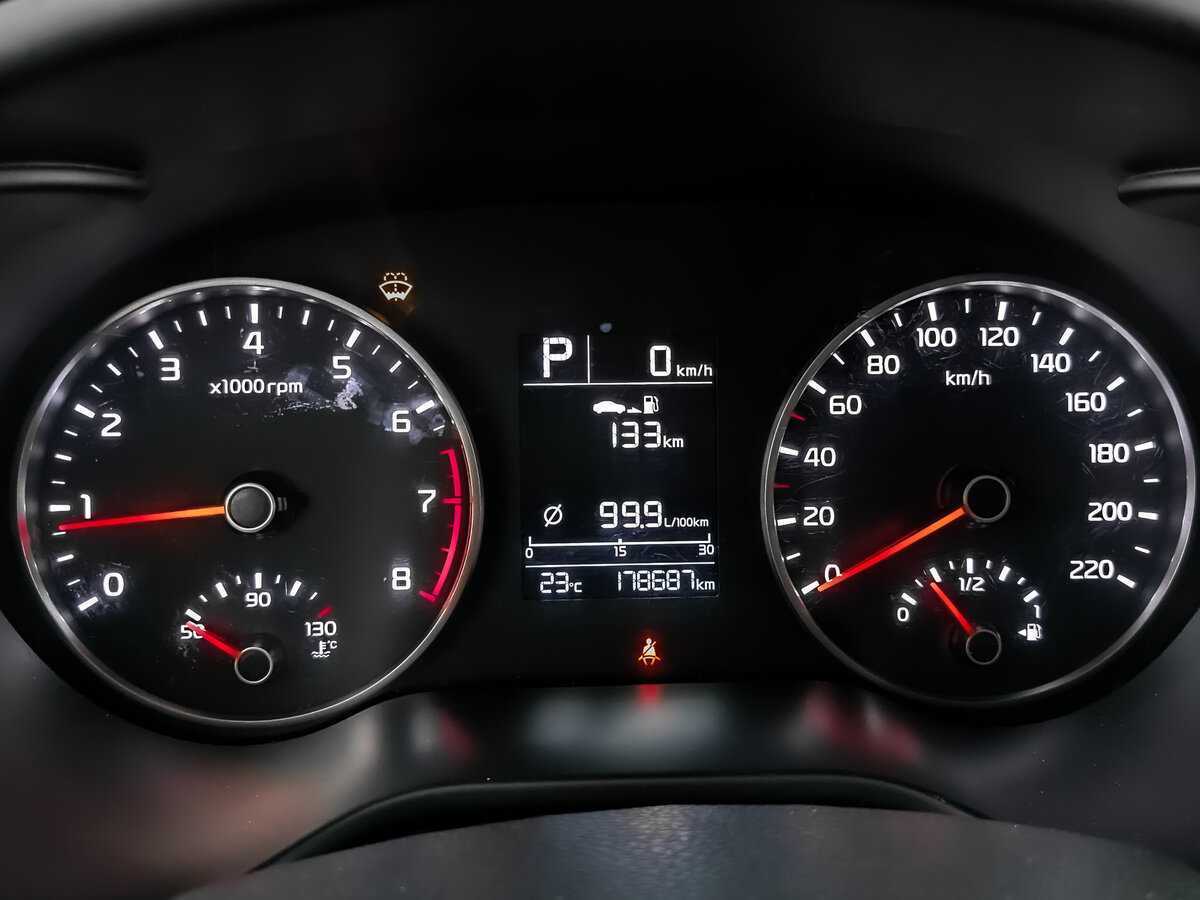 Купить Kia Rio с пробегом. Фото: #11