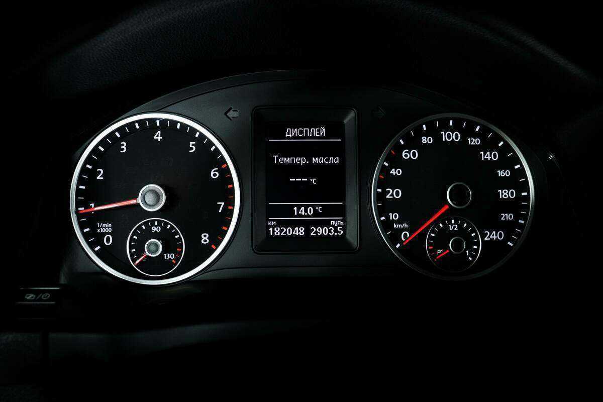 Купить Volkswagen Tiguan с пробегом. Фото: #9