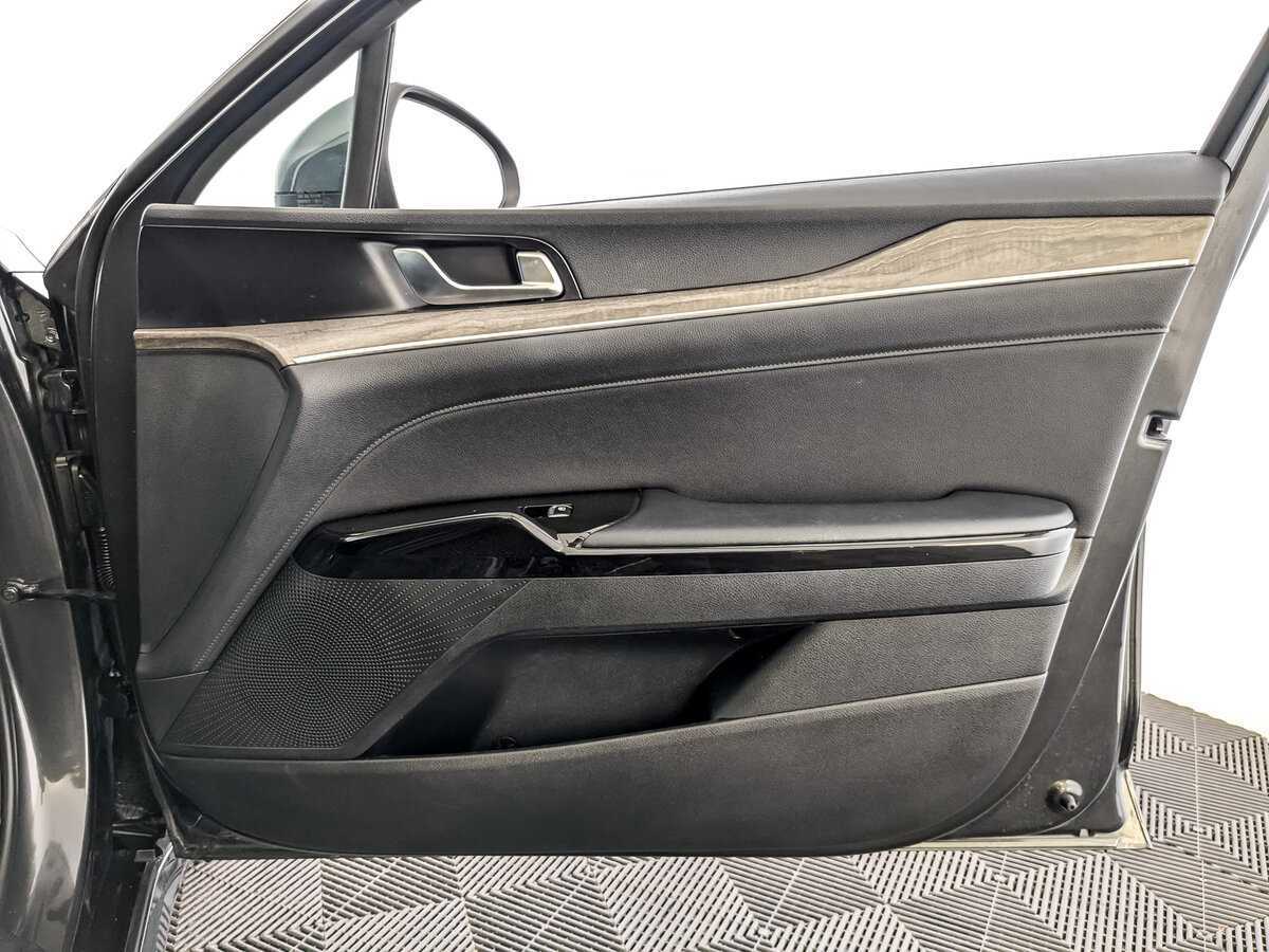 Купить Kia K5 с пробегом. Фото: #20