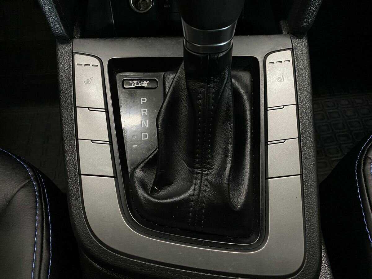 Купить Hyundai Elantra с пробегом. Фото: #14