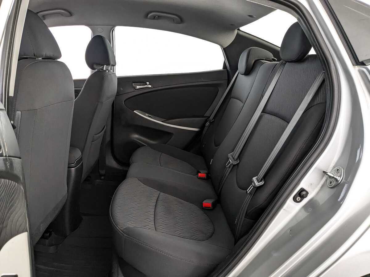 Купить Hyundai Solaris с пробегом. Фото: #13