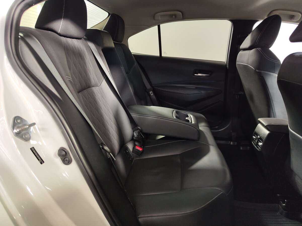 Купить Toyota Corolla с пробегом. Фото: #9