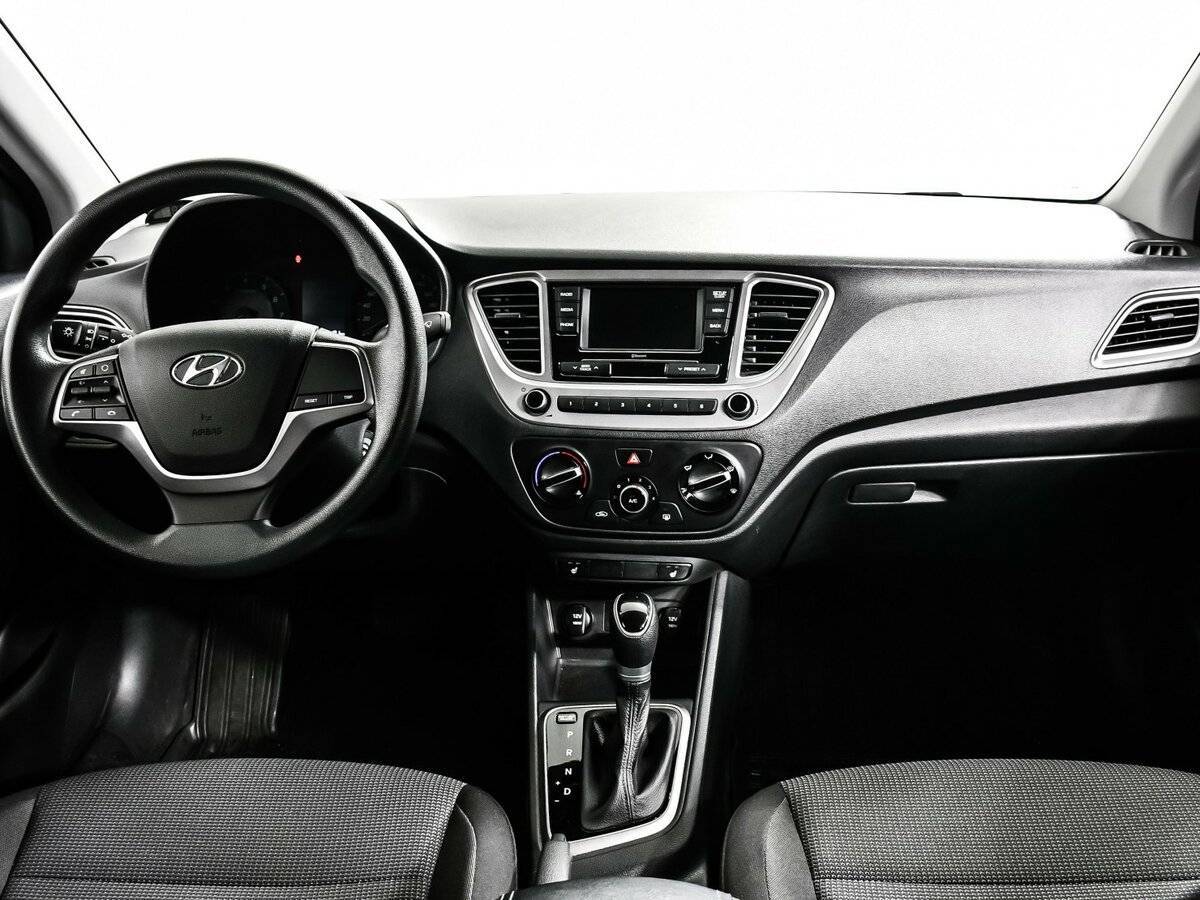 Купить Hyundai Solaris с пробегом. Фото: #10