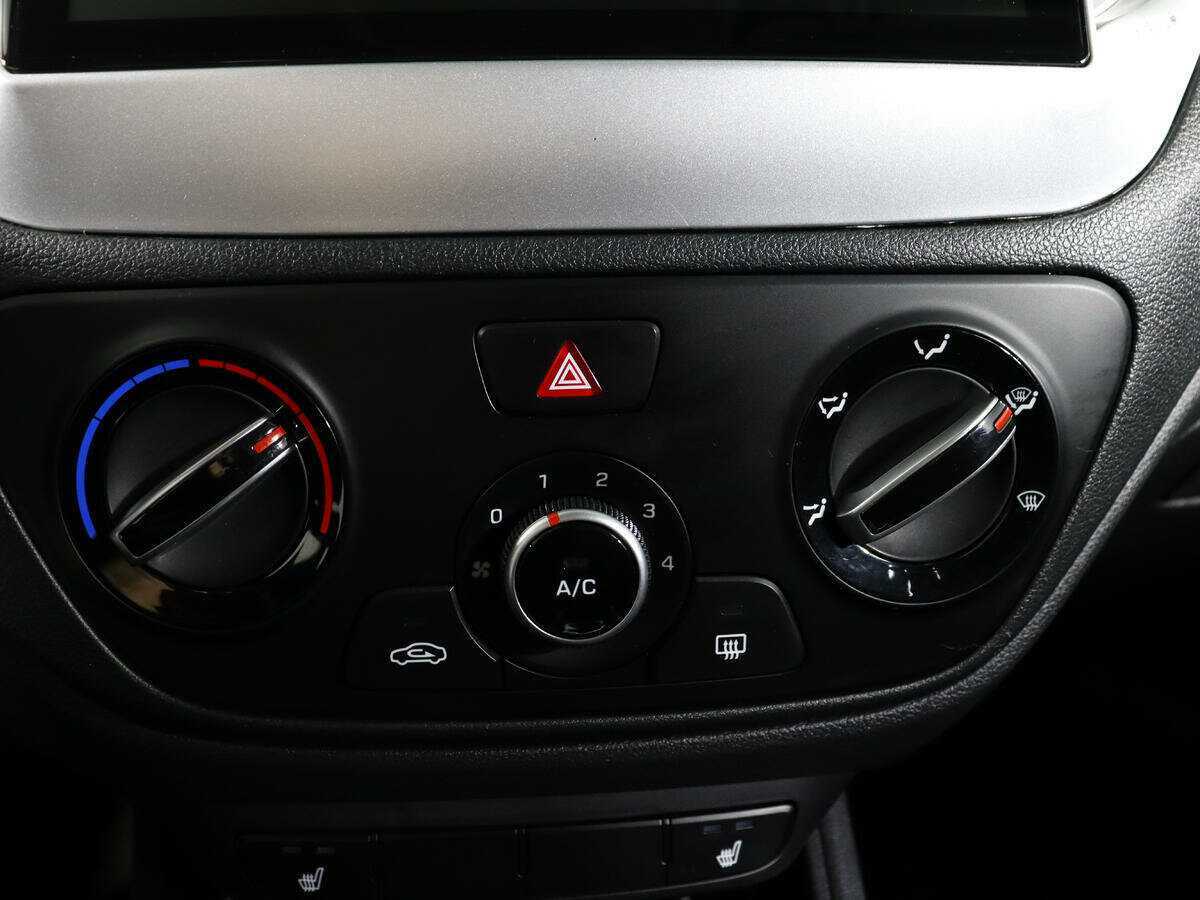 Купить Hyundai Solaris с пробегом. Фото: #15