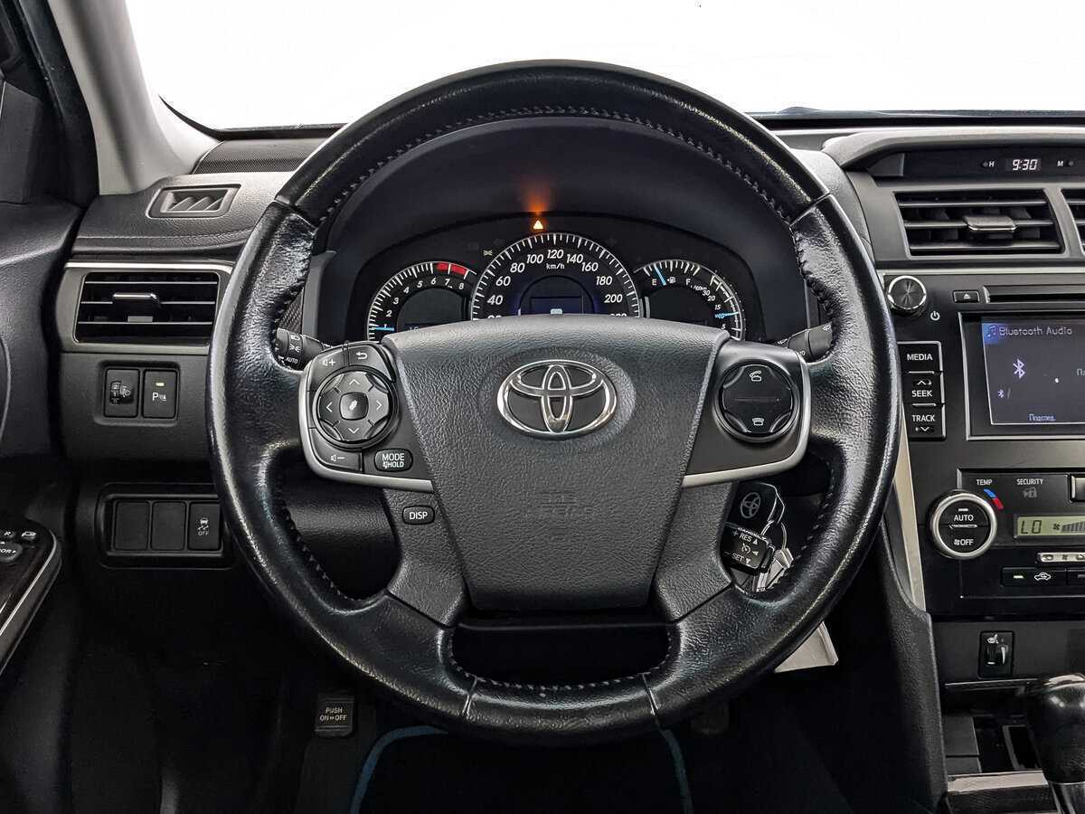 Купить Toyota Camry с пробегом. Фото: #17
