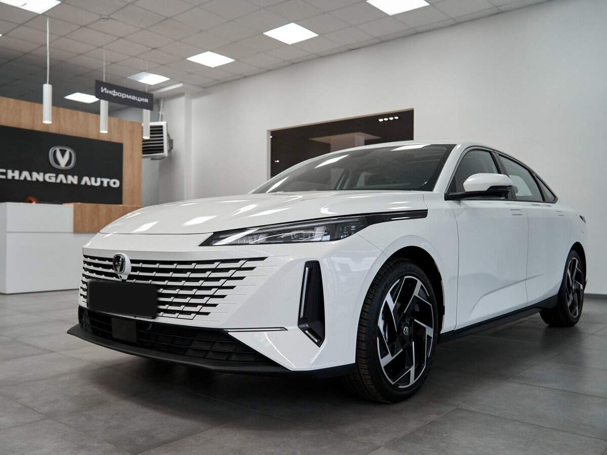 Купить Changan Lamore с пробегом. Посмотреть фото