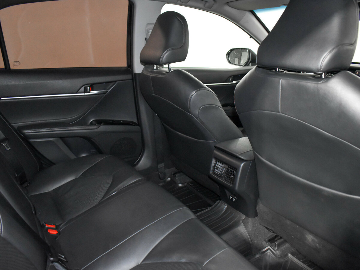 Купить Toyota Camry с пробегом. Фото: #12