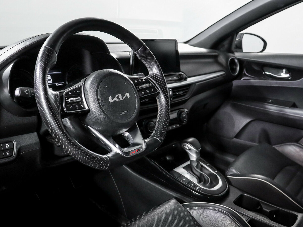 Купить Kia Cerato с пробегом. Фото: #10