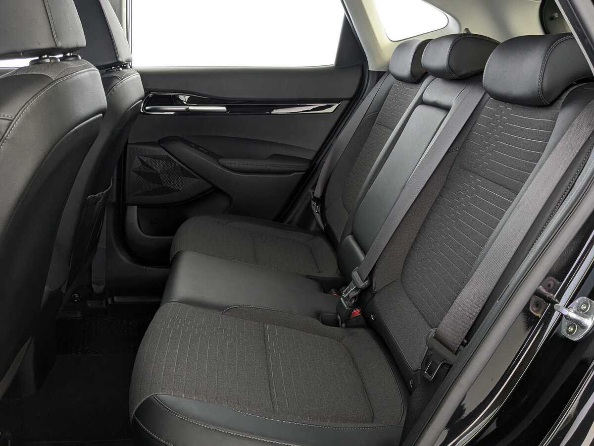 Купить Kia Seltos с пробегом. Фото: #17