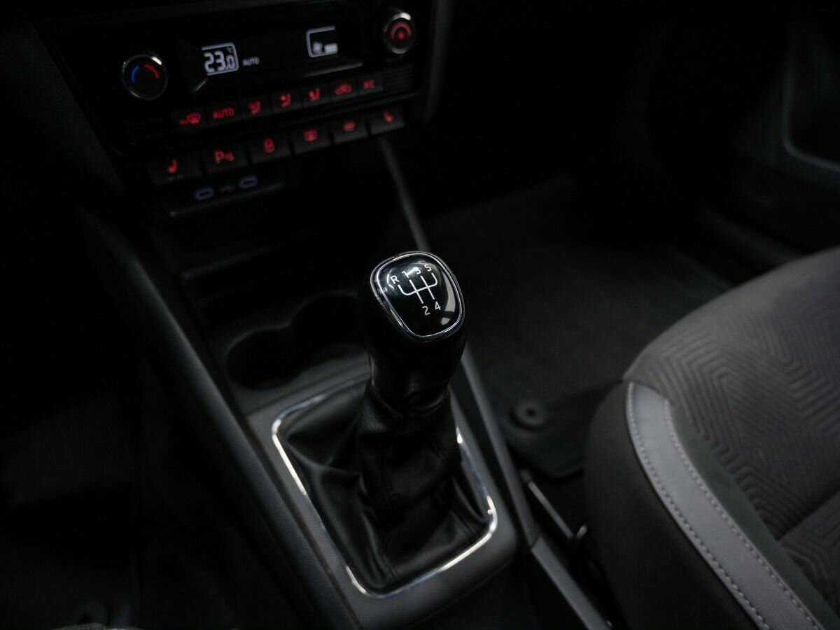 Купить Volkswagen Polo с пробегом. Фото: #16