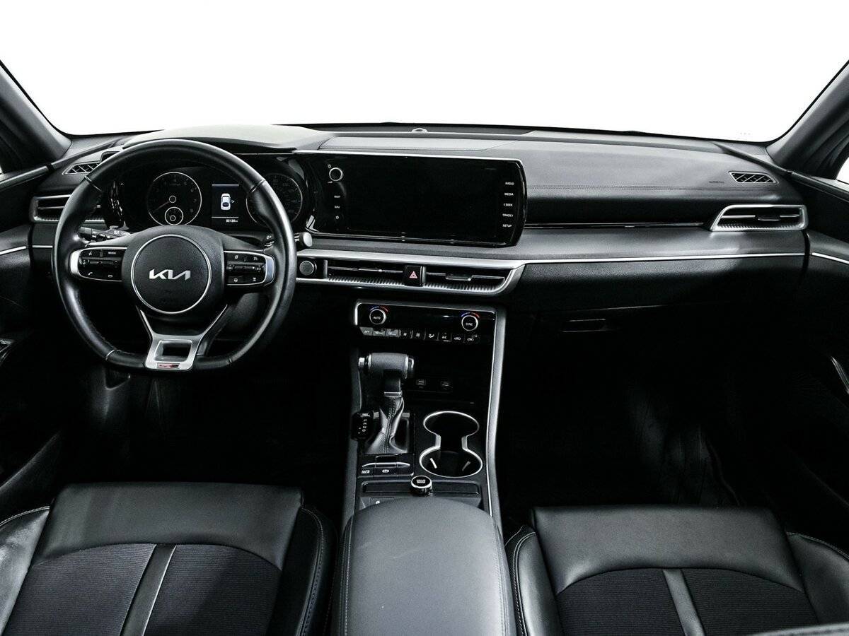 Купить Kia K5 с пробегом. Фото: #10