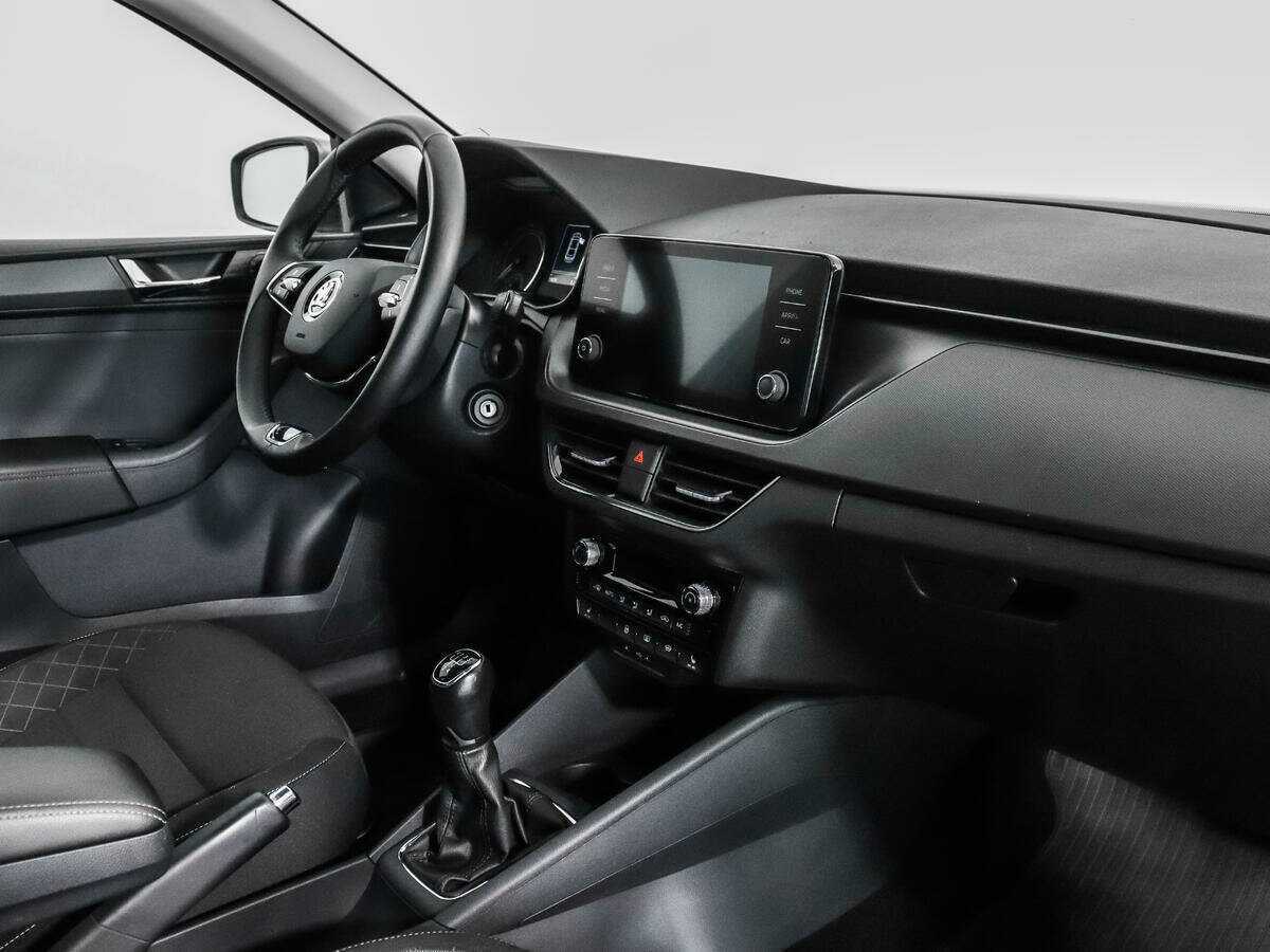 Купить Skoda Rapid с пробегом. Фото: #10