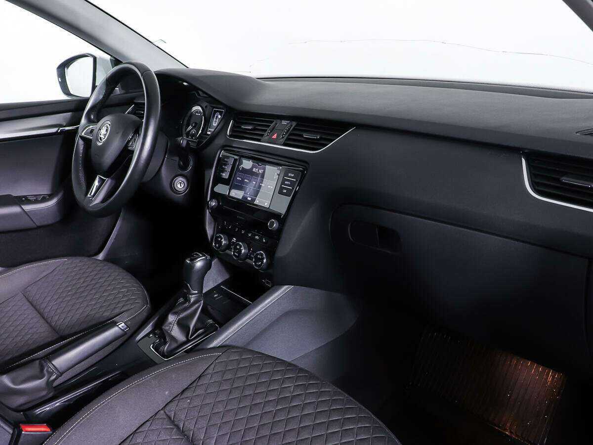 Купить Skoda Octavia с пробегом. Фото: #9