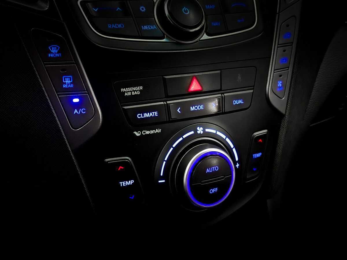 Купить Hyundai Santa Fe с пробегом. Фото: #25
