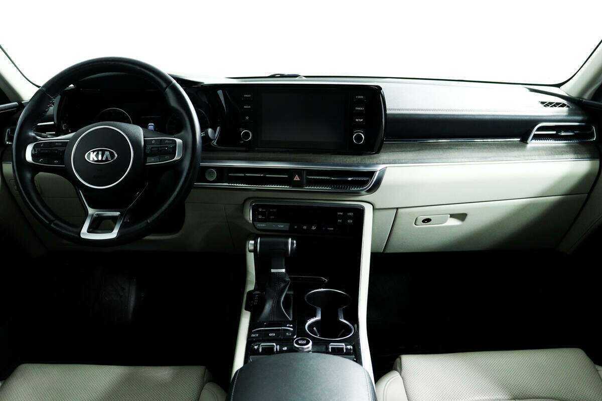 Купить Kia K5 с пробегом. Фото: #10