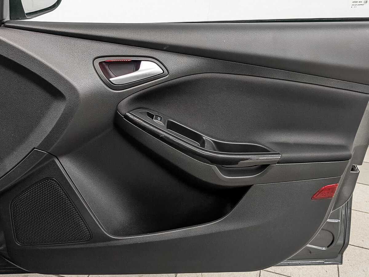 Купить Ford Focus с пробегом. Фото: #22