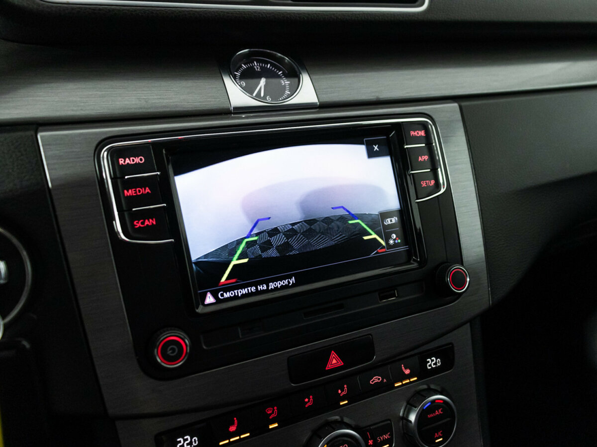 Купить Volkswagen Passat с пробегом. Фото: #12