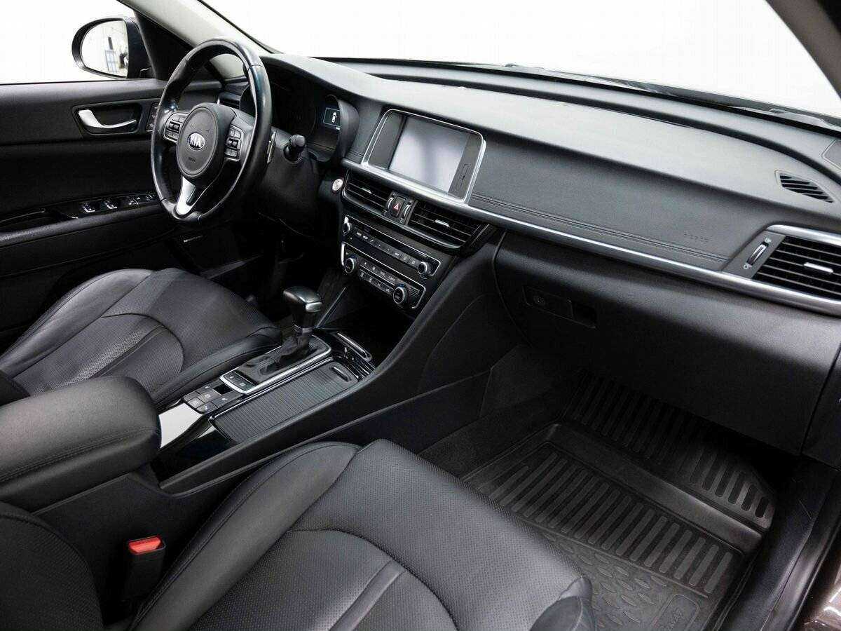 Купить Kia Optima с пробегом. Фото: #10