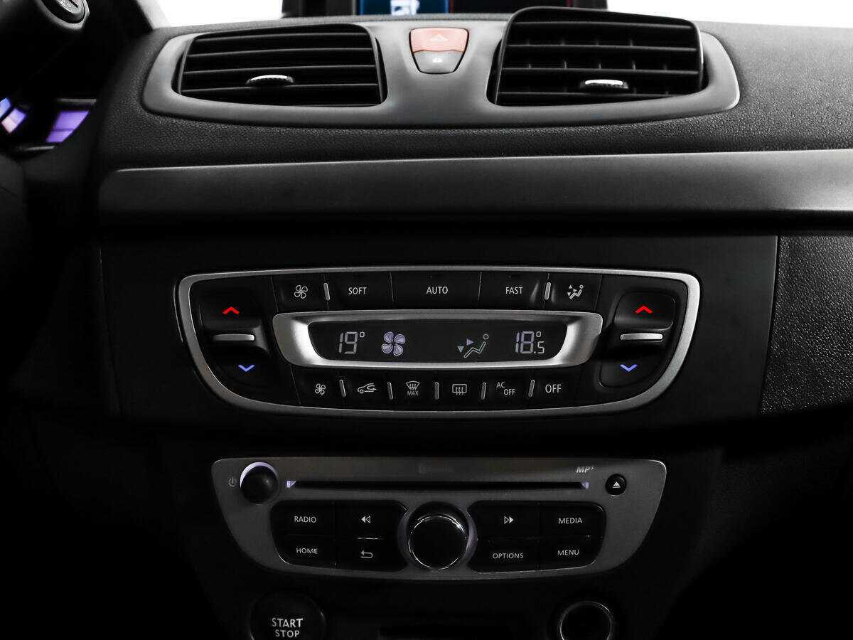 Купить Renault Megane с пробегом. Фото: #13