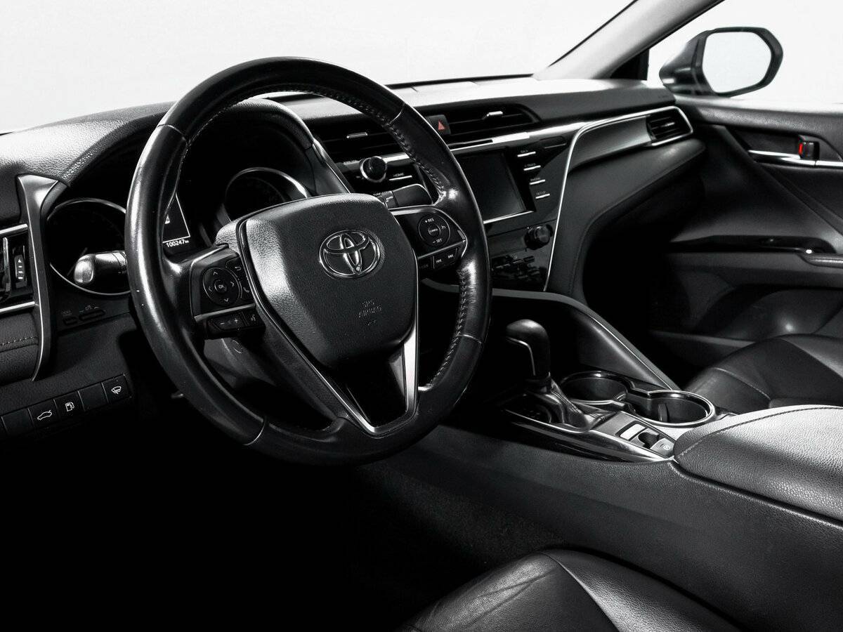 Купить Toyota Camry с пробегом. Фото: #13
