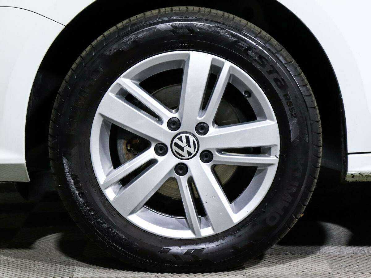 Купить Volkswagen Jetta с пробегом. Фото: #15