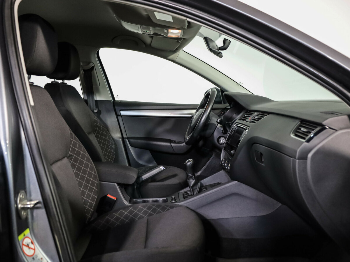 Купить Skoda Octavia с пробегом. Фото: #21