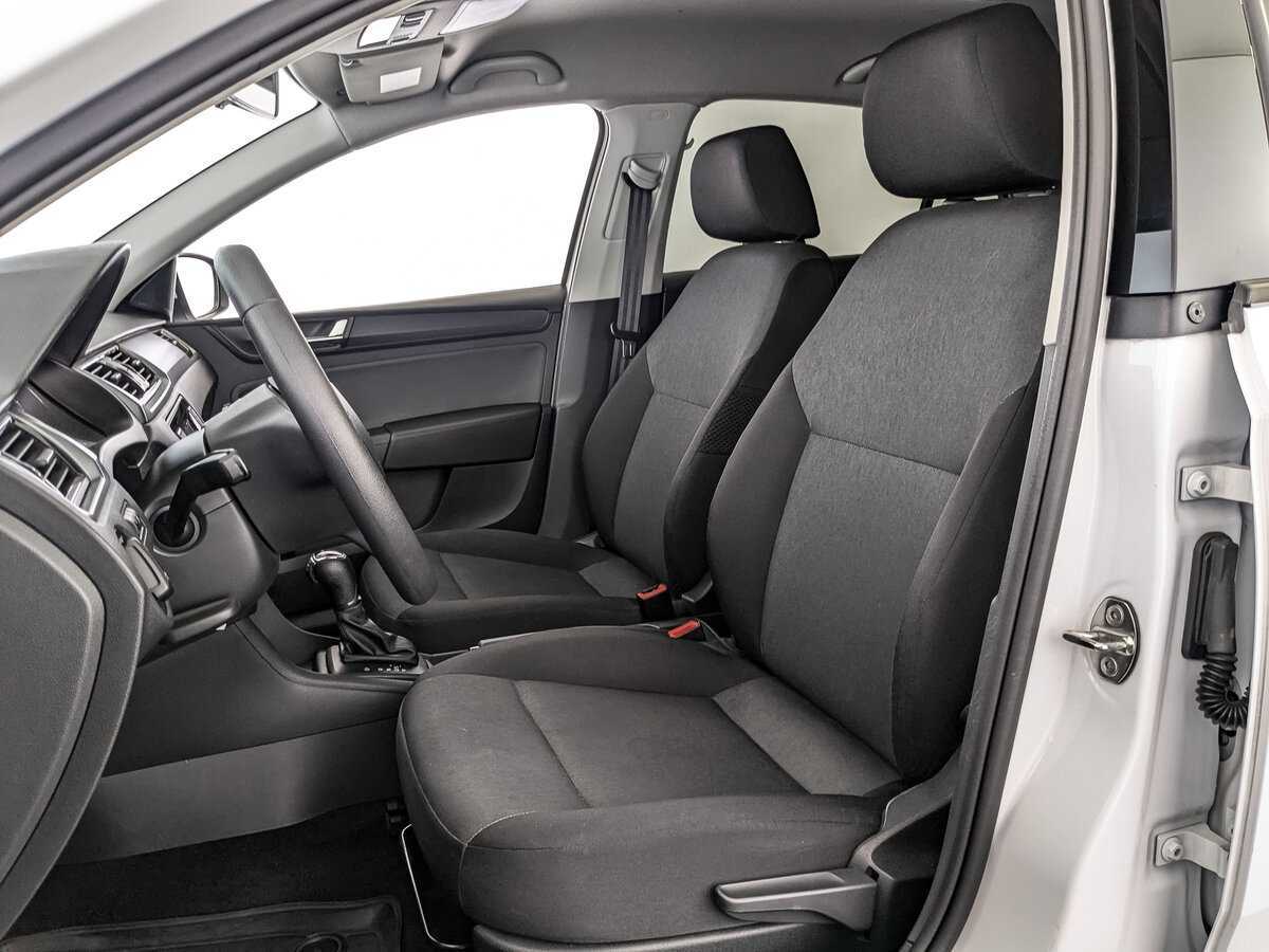Купить Skoda Rapid с пробегом. Фото: #15