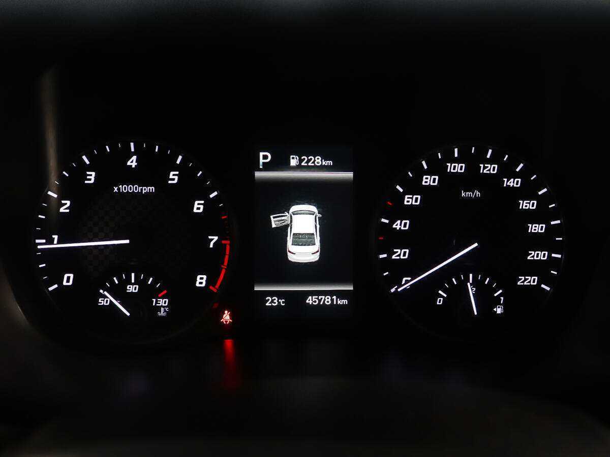 Купить Hyundai Solaris с пробегом. Фото: #15