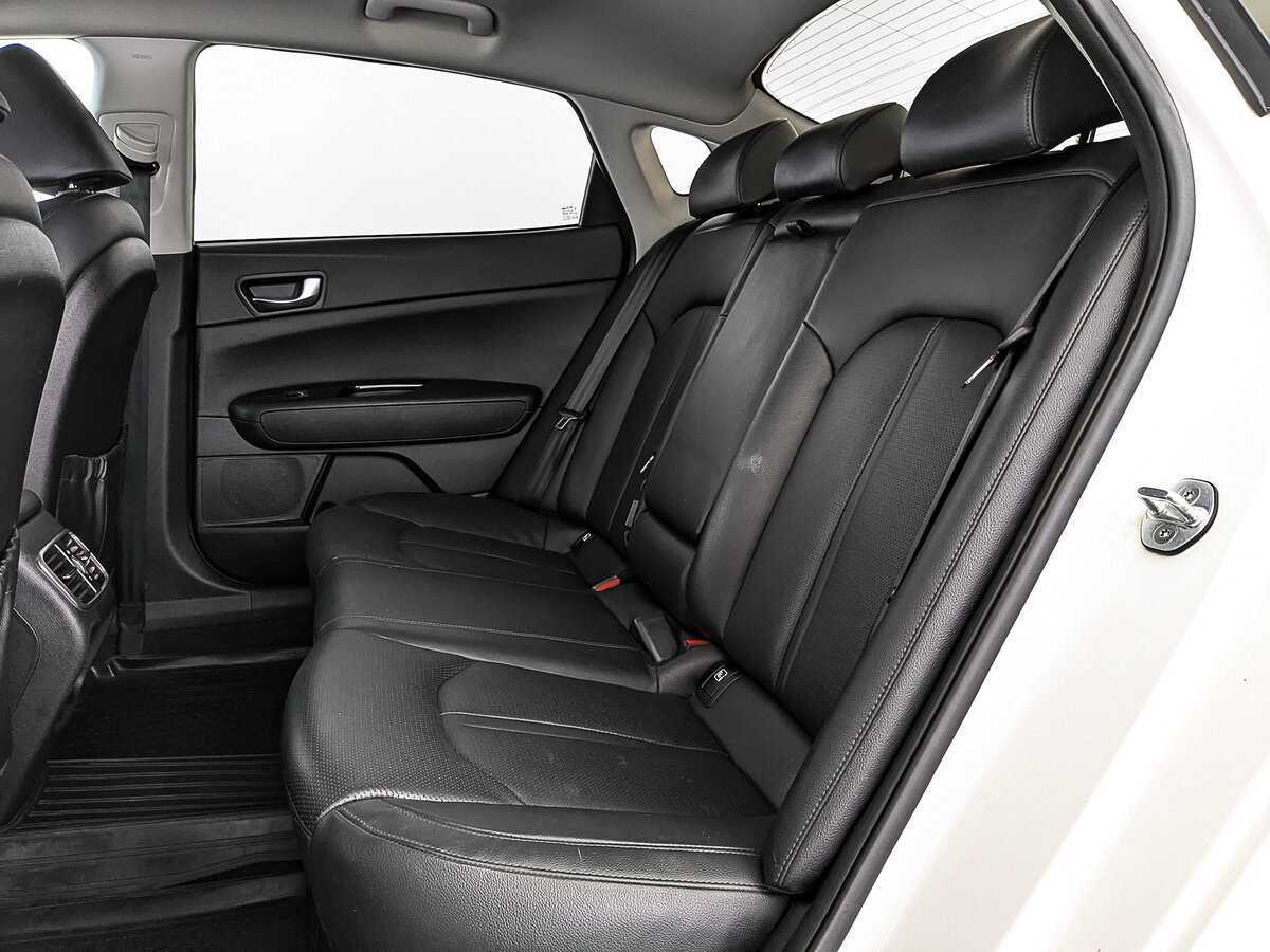 Купить Kia Optima с пробегом. Фото: #17