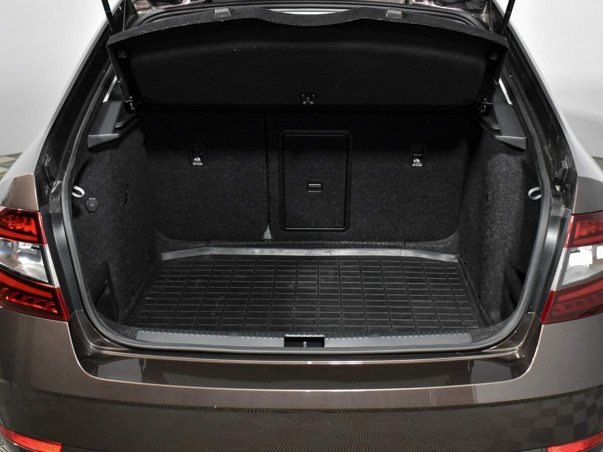 Купить Skoda Octavia с пробегом. Фото: #19