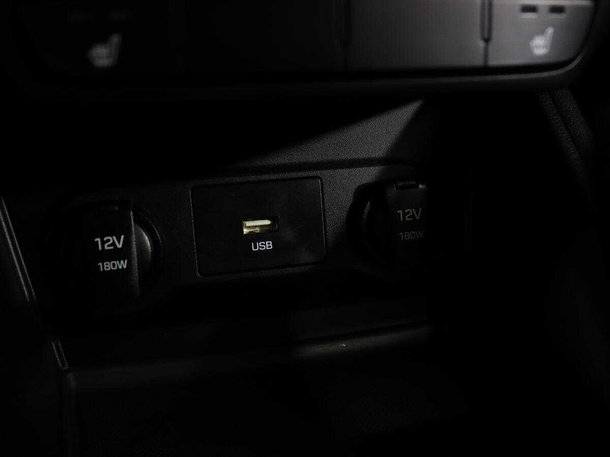 Купить Hyundai Solaris с пробегом. Фото: #14