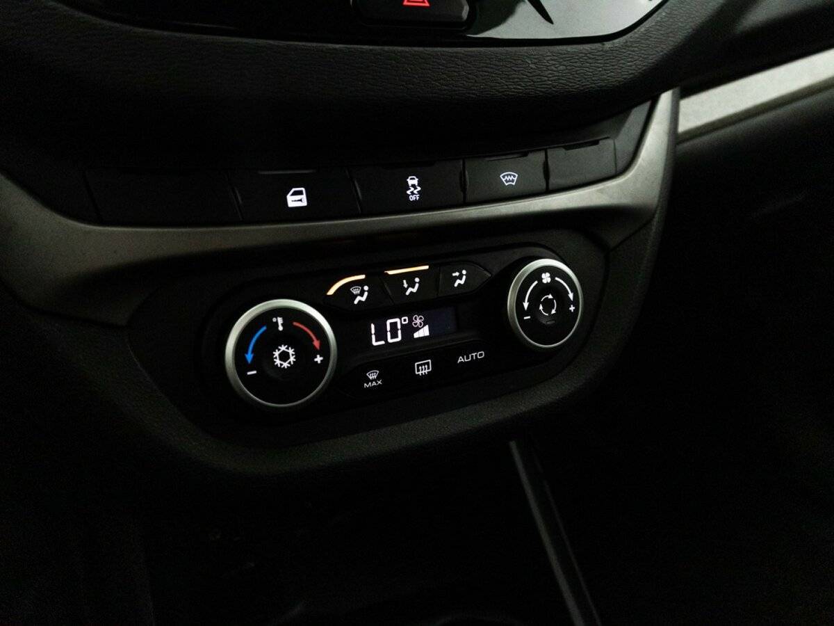 Купить Lada (ВАЗ) Vesta с пробегом. Фото: #15