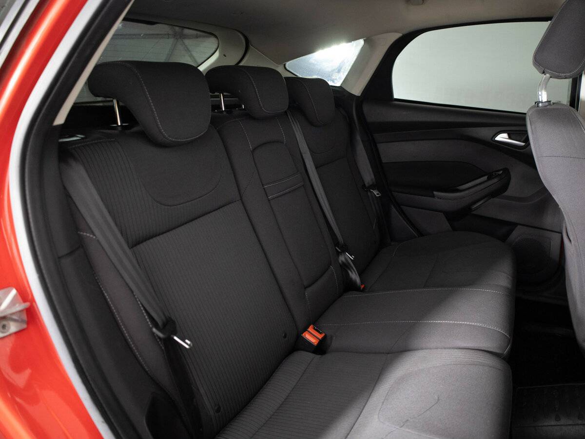 Купить Ford Focus с пробегом. Фото: #17