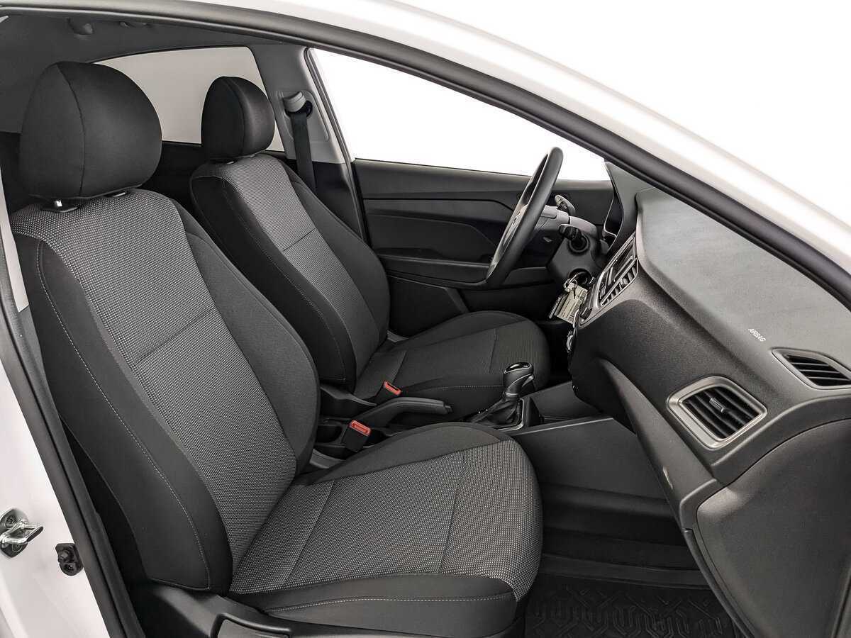 Купить Hyundai Solaris с пробегом. Фото: #19