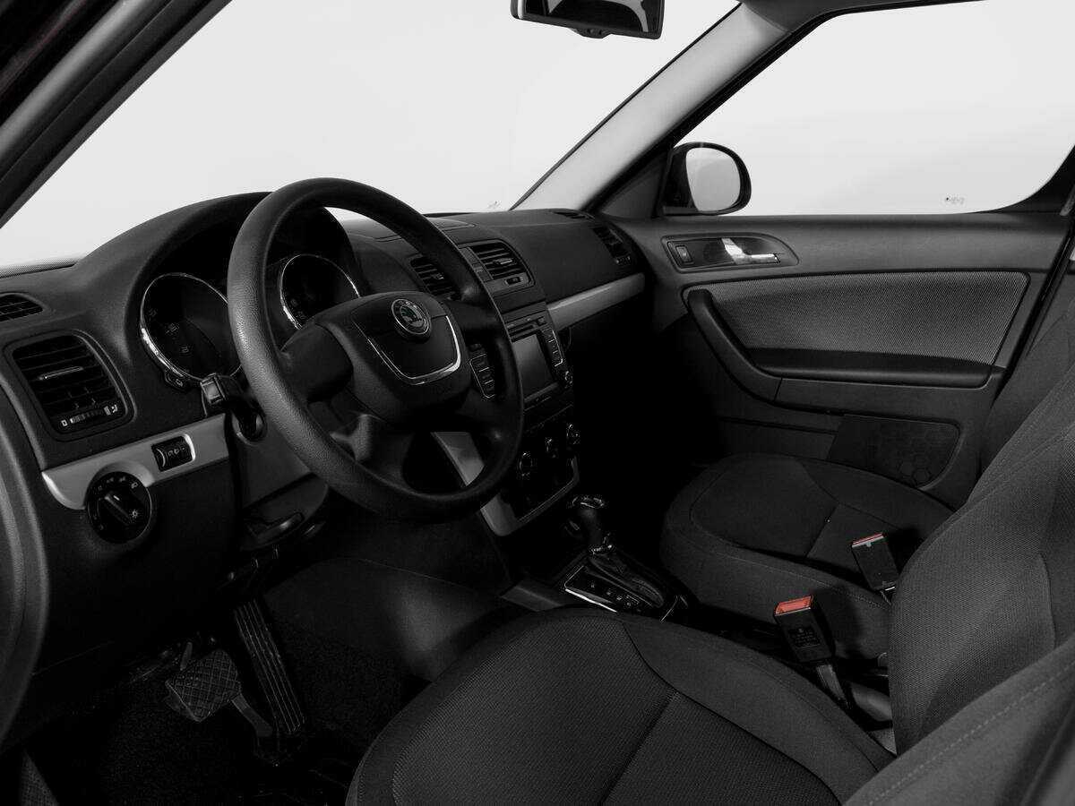 Купить Skoda Yeti с пробегом. Фото: #14