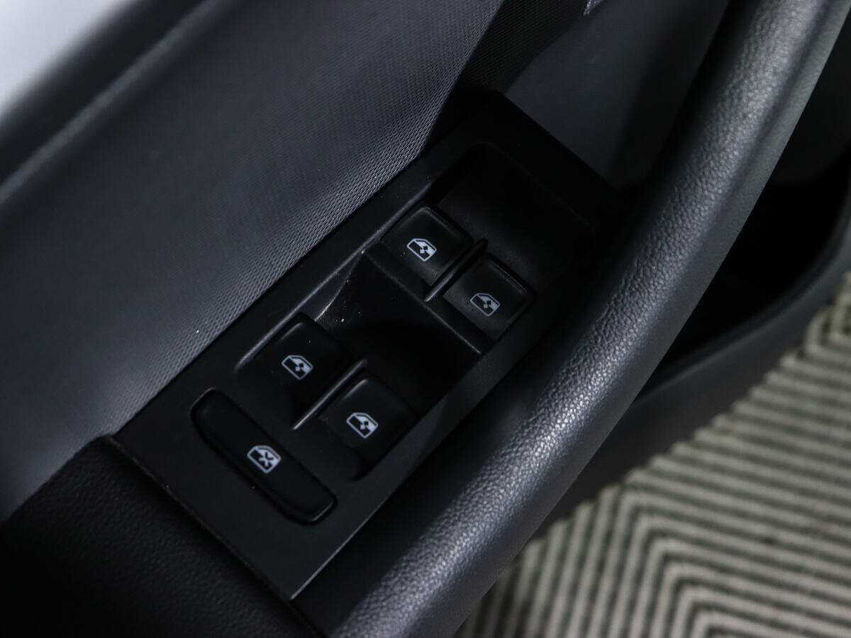 Купить Skoda Rapid с пробегом. Фото: #15