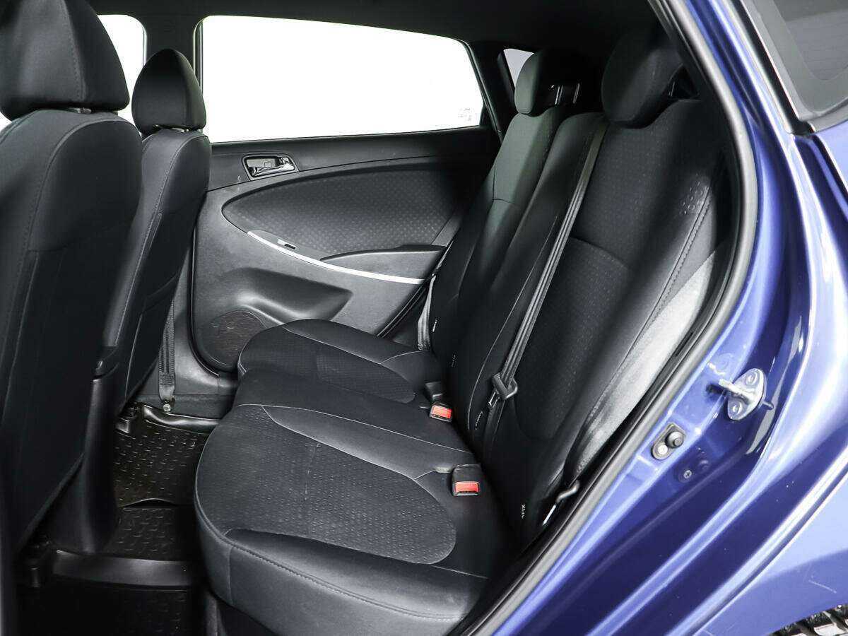 Купить Hyundai Solaris с пробегом. Фото: #9