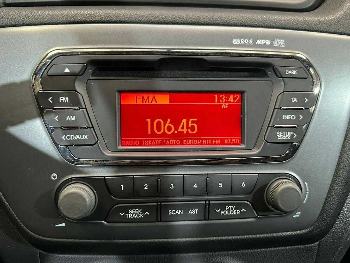 Купить Kia Rio с пробегом. Фото: #13